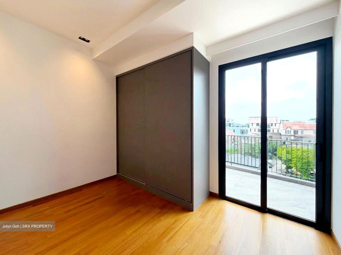 Sembawang Straits Estate (D27), Terrace #607010631